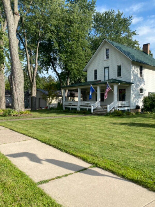 Photo - 295 Wilson St