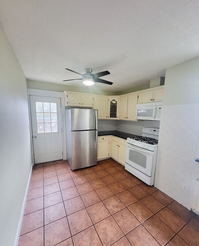 Photo - 105 Eutaw St Unidad EAST BOSTON 2 BEDROOM