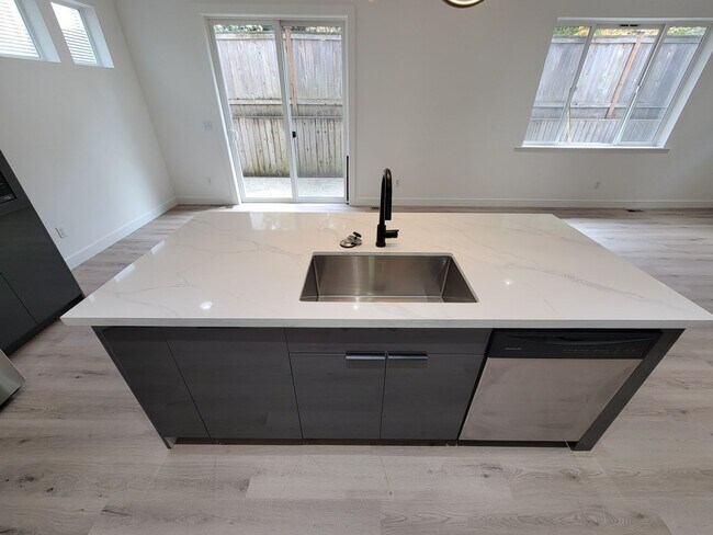 Photo - Stunning 2-story Contemporary Bothell Resi...