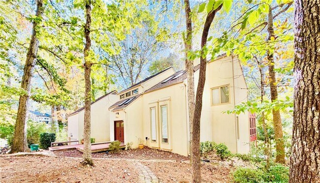 Building Photo - 175 River Ct Pkwy