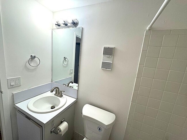 Photo - 8433 Forest Hills Dr Unit 205