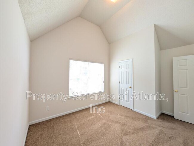 Photo - 2047 Mulberry Ln