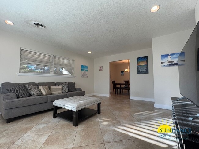 Photo - Gorgeous 3 Bedroom Home in Fort Walton Beach!