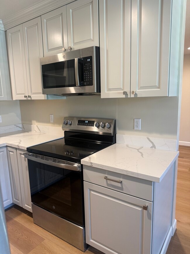 Photo - 130 Village Ct Unidad 130 Village Ct