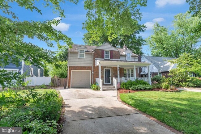 Photo - 247 Lawnside Ave