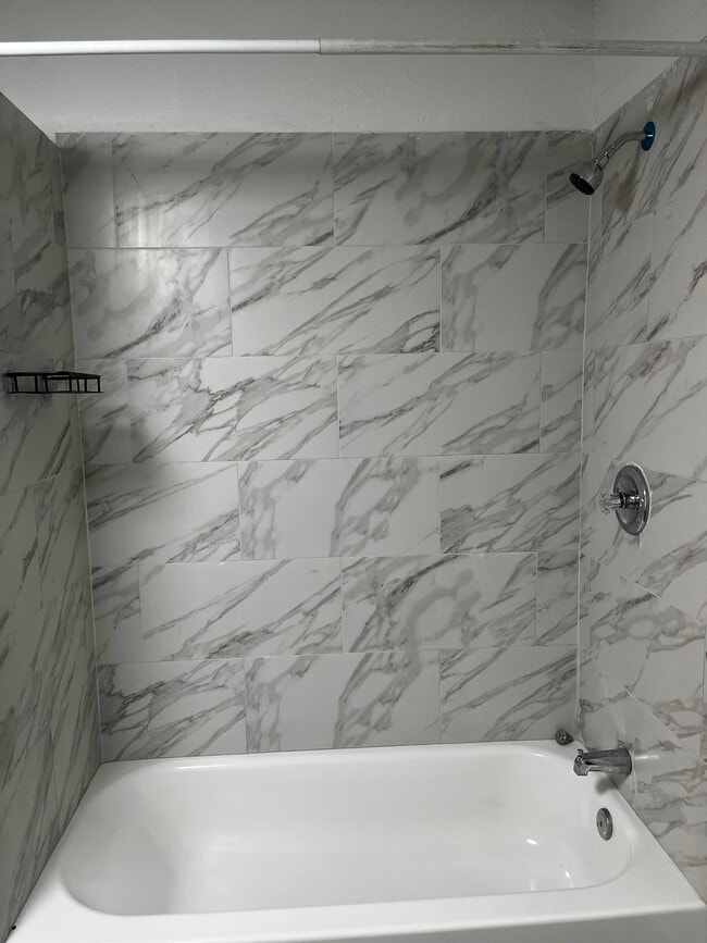 Photo - 1914 W Wildwood Dr Unit B