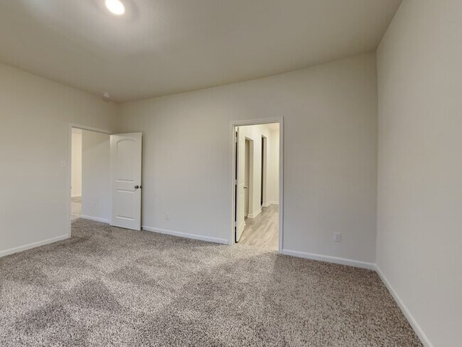 Photo - 5 bedroom Fort Worth dream!