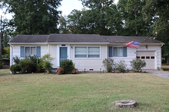 Building Photo - 1115 Cranbrook Dr Rental