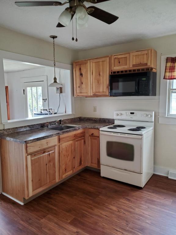 Photo - 605 Pocahontas St