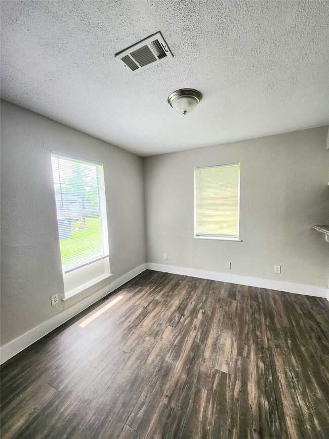 Photo - 9110 Kentshire Dr