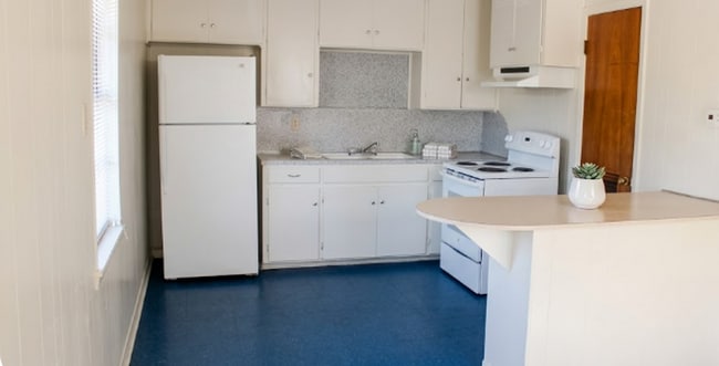 Photo - 1506 N W S Young Dr Unit A