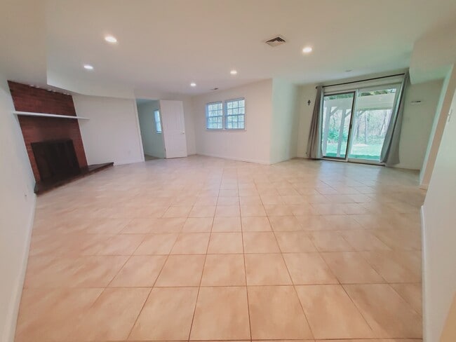 Photo - 74 Coventry Rd Unidad 2