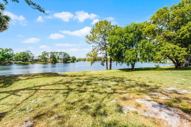 Building Photo - 485 Lakeshore Dr Rental