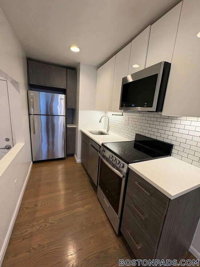 Photo - 19 Peterborough St Unidad 17