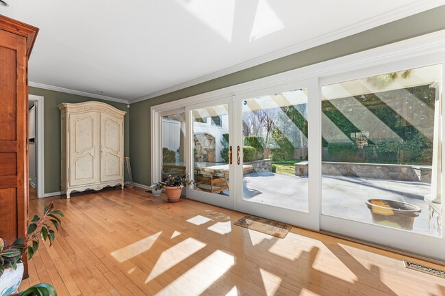 Photo - 78 Meadow Rd