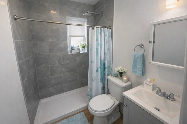 Photo - 80 Malcolm Ave Unit 3