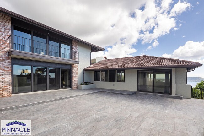 Photo - 1805 Alaweo St