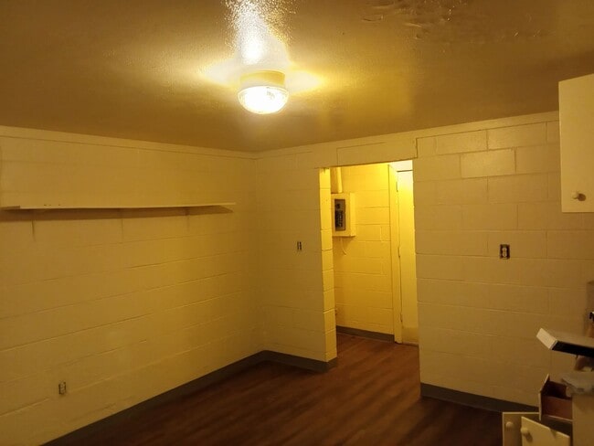 Photo - 1517 E Residence Ave