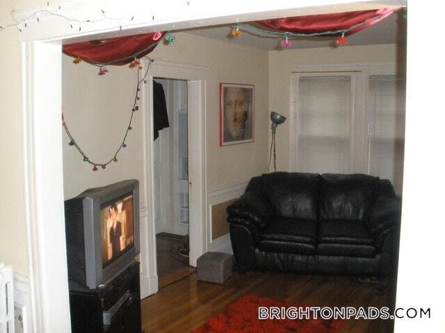 Photo - 81 Beechcroft St Unit 1