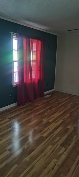 Photo - 1531 Katherine St NW
