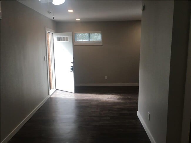 Photo - 225 W N Loop Blvd Unit 201