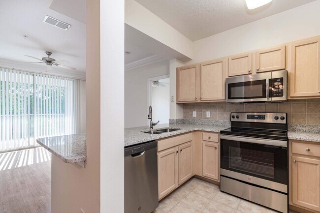 Photo - Discovery Palms