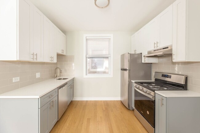 Building Photo - 4851 N Wolcott Ave Unit 1A Rental