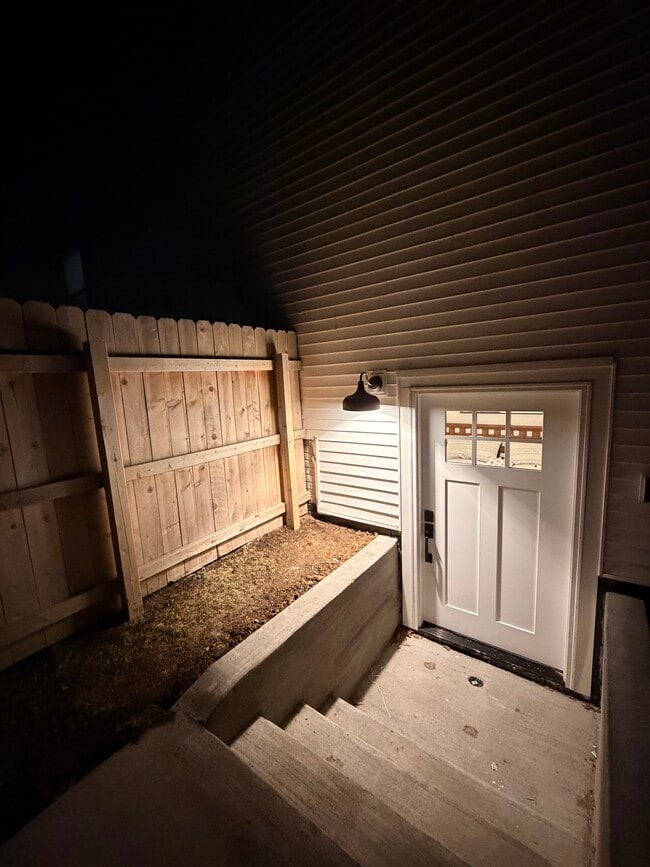 Building Photo - 4434 Honey Bee Rdg