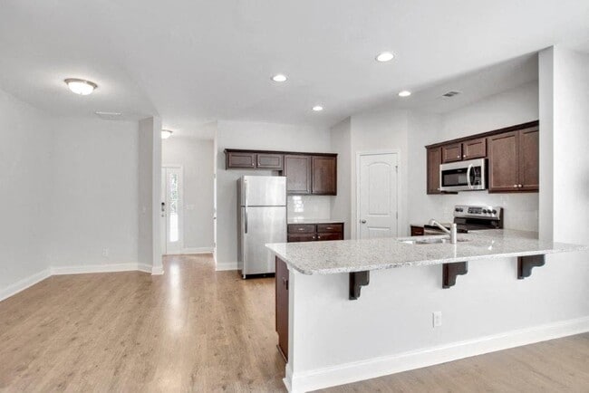 Photo - Harris Trail Apartamentos