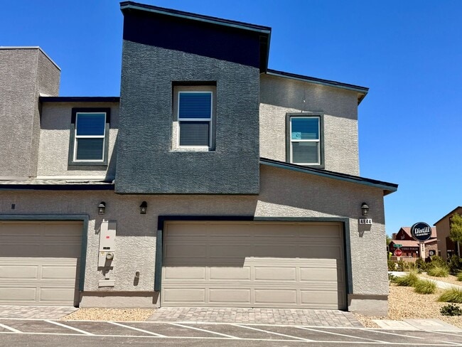 Photo - BRAND NEW 3 BED 2.5 BATH 2 CAR GARAGE TOWN...