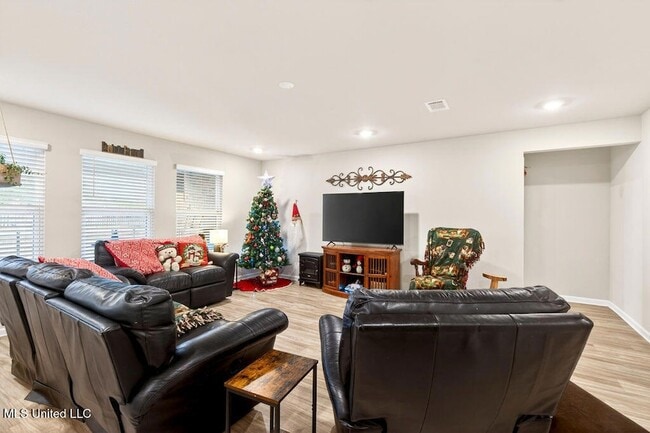 Photo - 1086 Enclave Cir