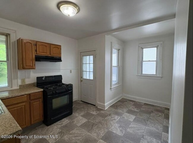 Photo - 1635 Wyoming Ave
