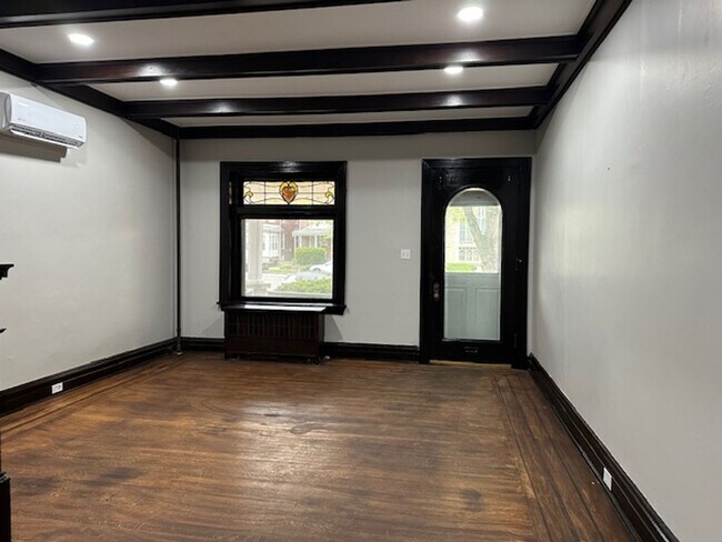 Photo - 1708 State St