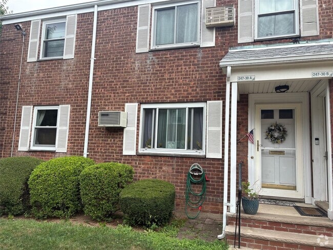 Building Photo - 247-30-247-76 76th Ave Rental