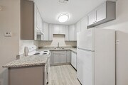 1BR, 1BA - 598SF - Kitchen