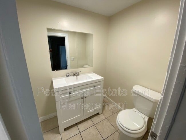 740 Oakland Ave SW