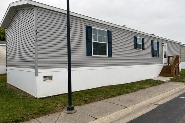 Building Photo - 2366 Harbor Dr