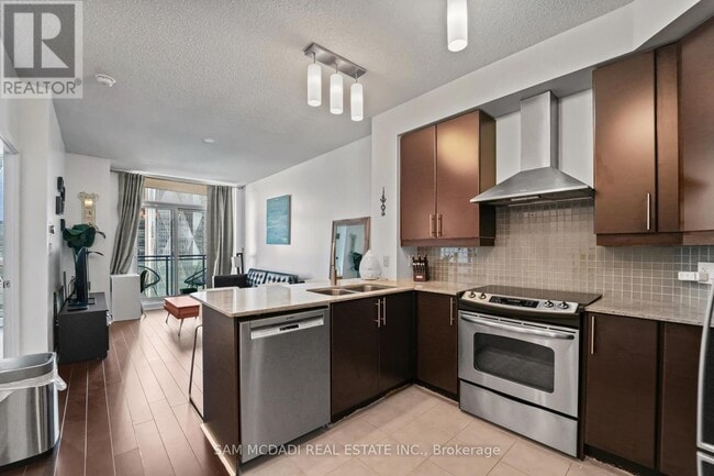 Photo - 18 Harbour St Unit 2304
