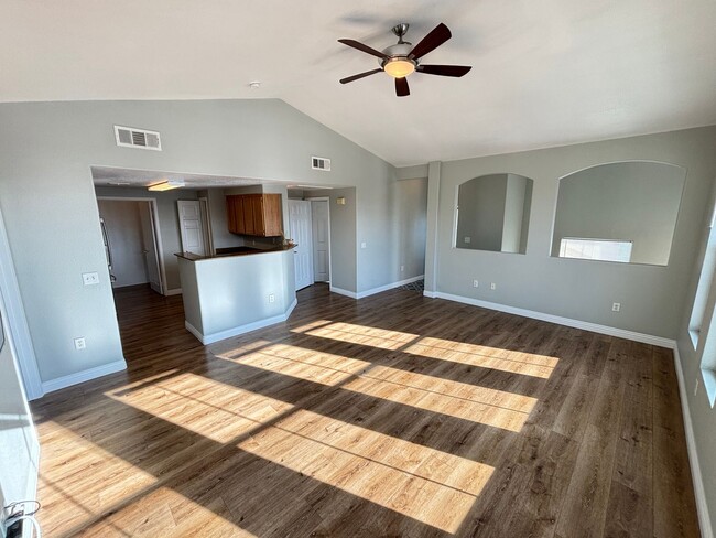 Photo - Gorgeous 2 BED/2BATH/1CAR- Condo offering Mountain Views in the gated community of Chateau Versai...