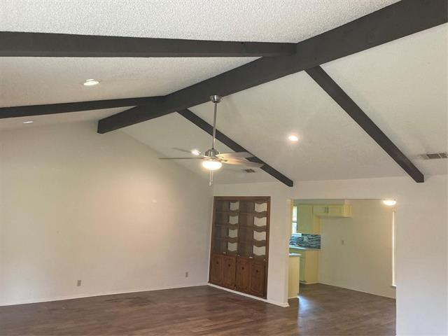 Photo - 925 Boone Dr