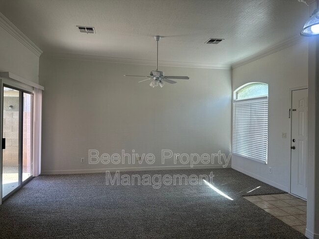 Photo - 1937 S 80th St