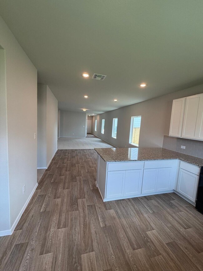Photo - 2612 Towy Rd
