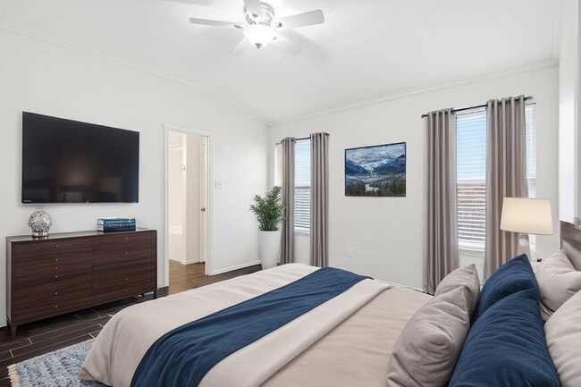 Photo - 1202 Sundrop Pl