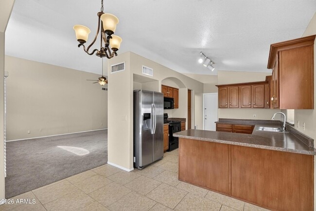 7427 W Topeka Dr