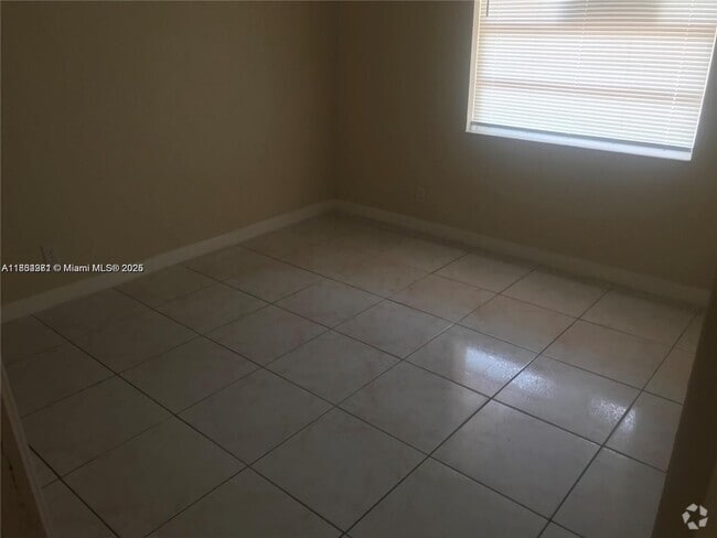 Building Photo - 4971 NW 13th St Unit nw Rental