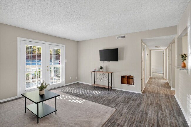Building Photo - 1830 Lantern Ridge Dr