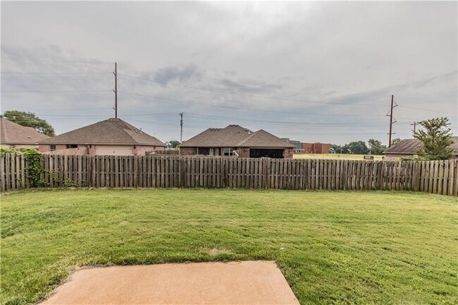 Photo - 3007 SW Gumleaf Rd