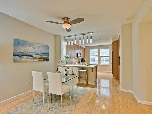 Photo - SAN JOSE-beautiful  townhome with tandem t...