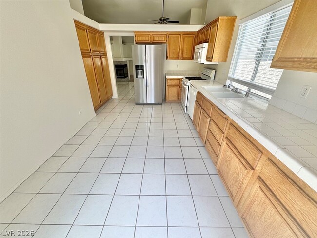 Photo - 8133 W Rochelle Ave
