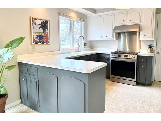 Photo - 6904 Gleason Rd